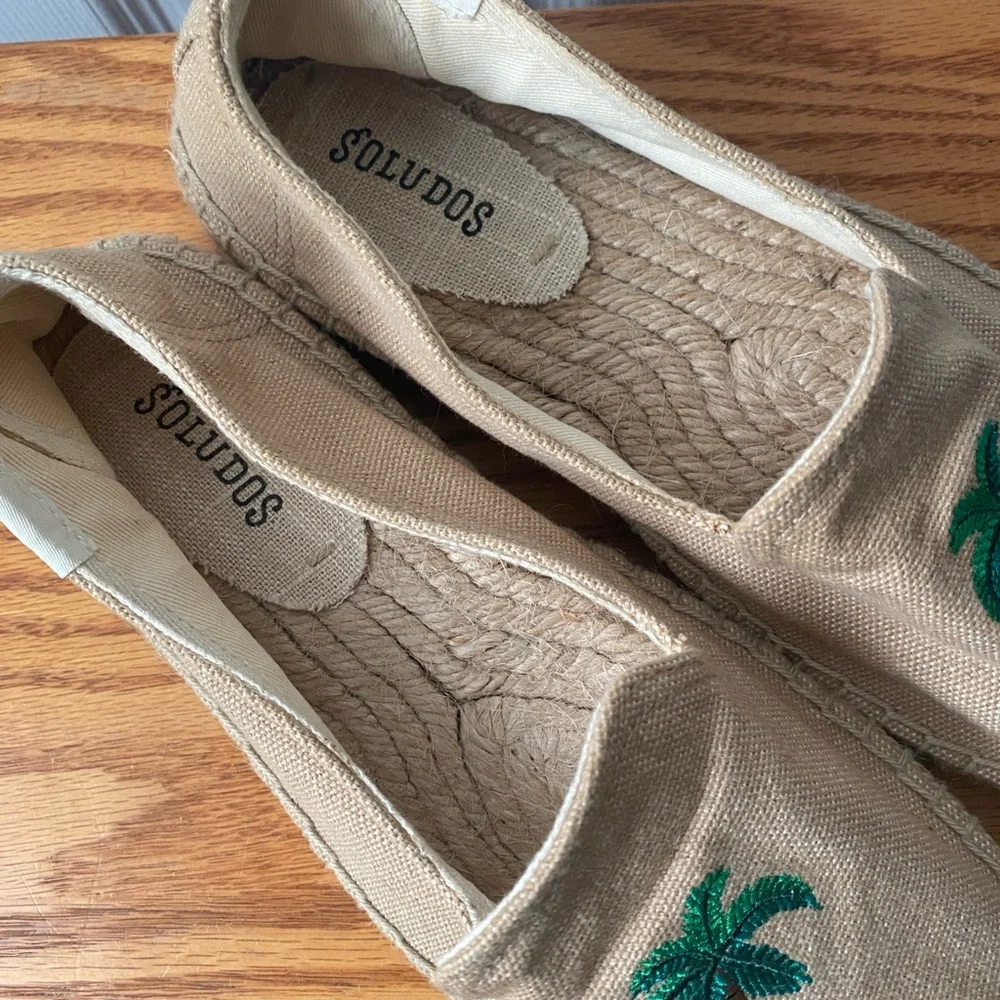 SOLUDOS REVOLVE Palm Tree Embroidered Smoking Slipper Espadrille Safari Canvas 8